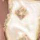 Patrón de cocodrilo dorado y blanco