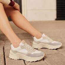 Women's Modern Platform Sneakers, Comfortable For Everyday Casual Wear, Stylish, Vacation, Lace-Up, Party, Office, Outdoor - 白色/自然色 - 查看 2
