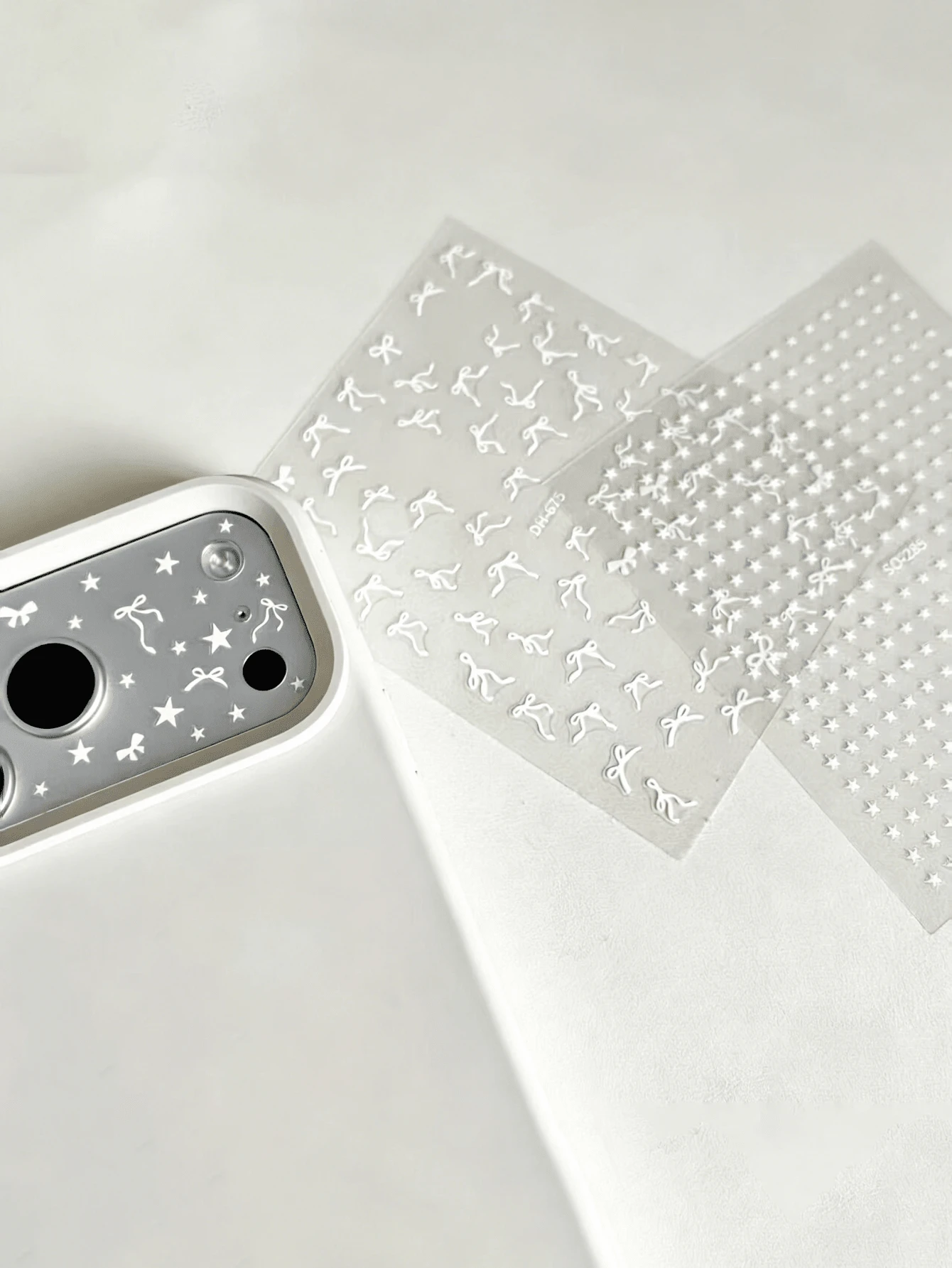 磨砂软镜头保护膜，带蝴蝶结和星星贴纸，3片装相机镜头保护膜+2张贴纸，兼容 17 Pro Max/17 Pro，防刮花，春季礼物