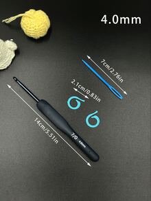 Bộ 4 kim móc - Kim loại, dùng được cả bốn mùa, tay cầm mềm màu xanh dương, 2 kim đánh dấu mũi + 1 kim đan - Dụng cụ đan móc DIY, thích hợp cho len, túi xách, dép, khăn quàng cổ. - Bộ kim móc cán xanh - Xem 11