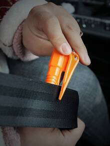 1 pieza Martillo de multifuncional para automóvil, incluye funciones de rompedor de ventanas y cortador de cinturón de , para escape de emergencia, esencial portátil para estudiantes de vuelta a la escuela - A - Ver 2