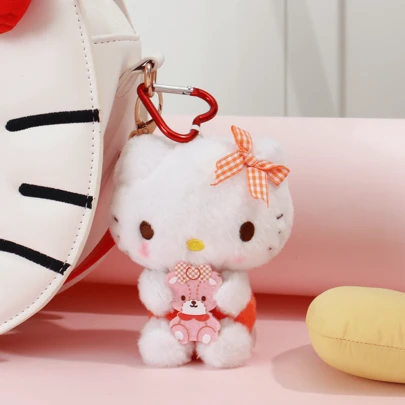 SANRIO 官方卡通毛绒钥匙扣。12-13厘米/4.72-5.12英寸。柔软的卡通毛绒玩具钥匙扣，适合日常玩耍，可装饰背包和书籍，也可作为房间装饰和摆设，同时也是生日、情人节、复活节、万圣节、感恩节、圣诞节和新年等节日的完美礼物。