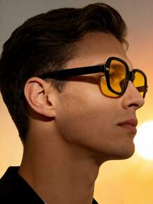 黑色镜框 黄色方形复古时尚眼镜，男女通用PC材质镜框，适合驾驶、度假、日常出行、时尚搭配、派对等场合佩戴。 - 黃色 - 查看 4