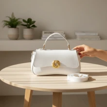 Elegant Structured Women's Handbag With Removable Strap. Made Of Premium Synthetic Leather. - 白色 - 查看 7