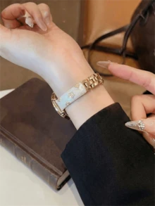 18mm 20mm 22mm Flower Metal Enamel Bangle Strap - Stylish Replacement Strap, Compatible With Samsung Galaxy Watch 6 5 4 40mm 44mm, Galaxy Watch 5 Pro, Galaxy Active 2, Watch 6 4, GT4 GT3 GT2 Pro - Comfortable, Women's Style. - Gold and White - View 8