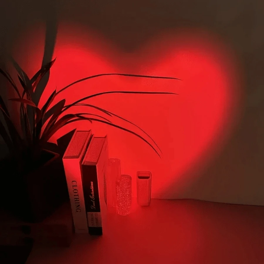 1PC Red Heart Projection Lamp, USB Powered Romantic Atmosphere Light For Bedroom Decor, Photo Background And Valentine's Day Gift - red - View 1