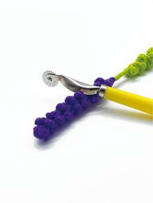 Gelbes Nähmarkierungsrad, ergonomischer Griff mit sanfter Rolle, präzises Werkzeug zum Markieren von Stoffen, langanhaltend Nachverfolgungsrad geeignet für Nähbeginner, Schneider, Stickbegeisterte, verwendbar für Bekleidungsherstellung, Stoffmarkierung, Patchwork, Ledermarkierung, DIY Nähhandwerke - Rundschaft-Anreißrad - Übersicht 3