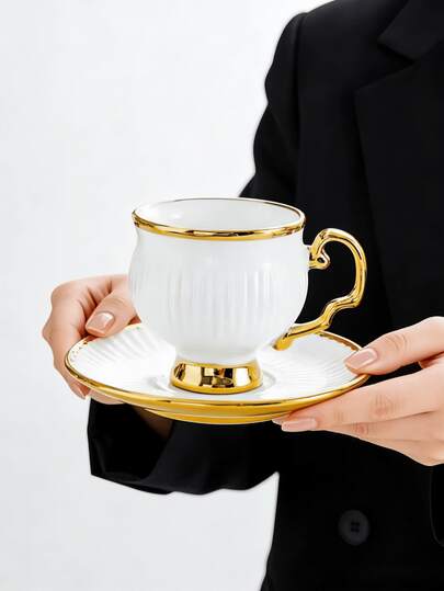 1 Set High-Foot Striped Gold-Rimmed Cup & Saucer Set, Highly Attractive Gold-Plated Latte Coffee Cup, Nordic Minimalist Afternoon Tea Cup & Saucer, Dessert Plate, Elegant Drinkware For Home, Restaurant, Gathering, Party, Gift
