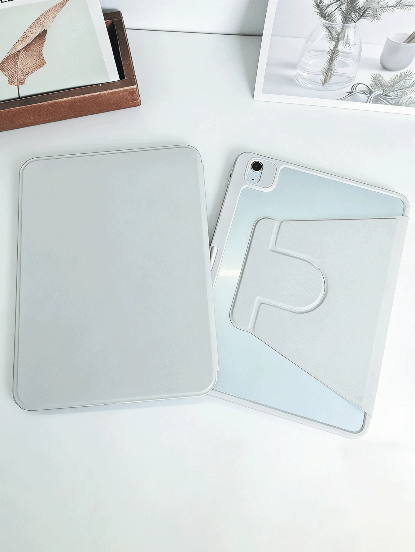 360 Degree Rotating Protective Case With Pencil Slot For IPad, Transparent Backplate, Auto Wake/Sleep - Light Grey - View 1