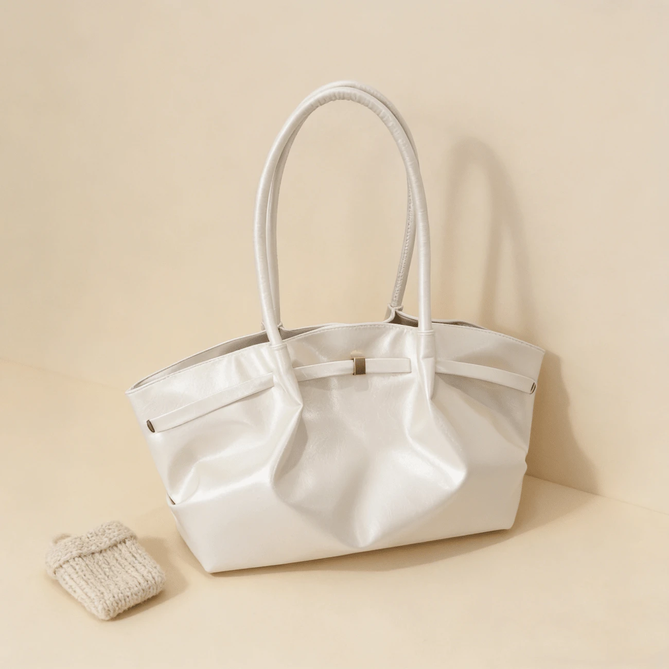 Sac fourre-tout  blanc crème minimaliste - Sac à épaule à grand volume avec accent métallique, convient pour le travail et l'usage quotidien