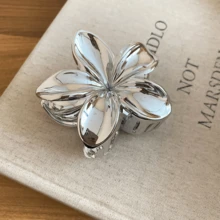 1pc Glossy Acrylic Flower Hair Claw Clip - Silver - View 4