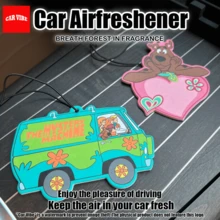 Láminas ambientadoras con diseño de coche de dibujos animados para el espejo retrovisor, ambientador de coche, decoración colgante para el espejo retrovisor, accesorios para el interior del coche, regalo especial para amigos, fragancia de papel de larga duración, sin alcohol, fácil de usar, diseño divertido - SCOOBYDO - Ver 3