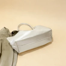 Sac fourre-tout  blanc crème minimaliste - Sac à épaule à grand volume avec accent métallique, convient pour le travail et l'usage quotidien - Multicolore - Voir 6