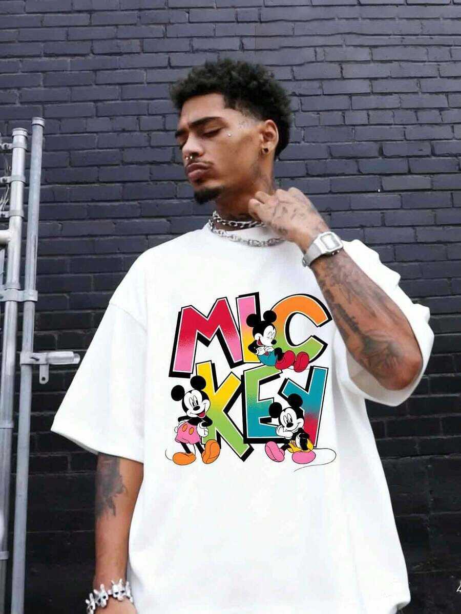 T-shirt d'été pour homme Disney Mickey Mouse classique, finition vieillie, coupe une pièce, tissu pur coton, confortable et respirant, style streetwear décontracté, col rond ; une marque de mode de haute qualité, c'est le cadeau surprise idéal pour la famille et les amis. - Blanc - Voir 1