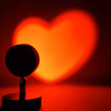 1PC Red Heart Projection Lamp, USB Powered Romantic Atmosphere Light For Bedroom Decor, Photo Background And Valentine's Day Gift - red - View 2