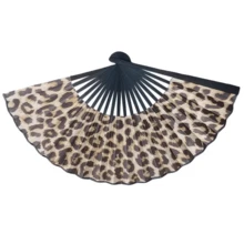 1pc European And American Style Leopard Print Skull Pattern Bamboo Fan, Straight Bone Black Bone Small Fan, Classic Fashion Leopard Print Folding Fan, Photography Prop, Birthday Gift - Multicolor - View 5
