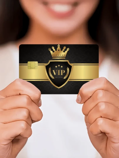 1pc Crown VIP Credit Card Sticker, Protective Decorative Sticker, Gold Membership Card PVC Material, Fingerprint-Proof, Scratch-Resistant, Suitable For Men, Women, Couples, Small Chip Cards, Bank Cards, Credit Cards, Transportation Cards, Student ID Cards DIY, Privacy Protection