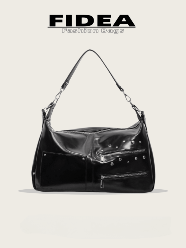 新款时尚女士大容量单肩托特包，日常街头风新月包，纯色PU皮革，简约百搭铆钉镶嵌拼接设计，多口袋拉链封口，时尚高品质，适合旅行、购物、通勤。