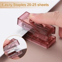 1 pieza Grapadora mini portátil con 1 caja de grapas a juego. Fabricada con plástico y metal premium, cuenta con una construcción sólida y una larga vida útil. Su estructura ahorradora de trabajo garantiza un grapado suave para tareas, archivos y cuadernos. Compacta y ligera para un fácil transporte. Su adorable y elegante apariencia la hace ideal para uso diario, regalo y al por mayor en el aula, la biblioteca y la oficina. - 26/6 grapas - Ver 3