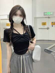 别致方领短袖T恤，蝴蝶结设计，修身显瘦，休闲黑色夏季上衣 - 黑色 - 查看 5