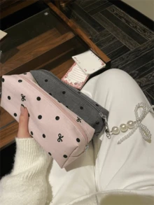 1个时尚波点铅笔盒（金色或银色拉链颜色随机发货），大容量，可容纳40至50支笔或化妆刷，便携设计，大容量学生文具收纳袋，简约优雅的高品质化妆包。学生文具。开学季礼物。学生互赠礼物的完美之选。 - 單件 - 查看 11