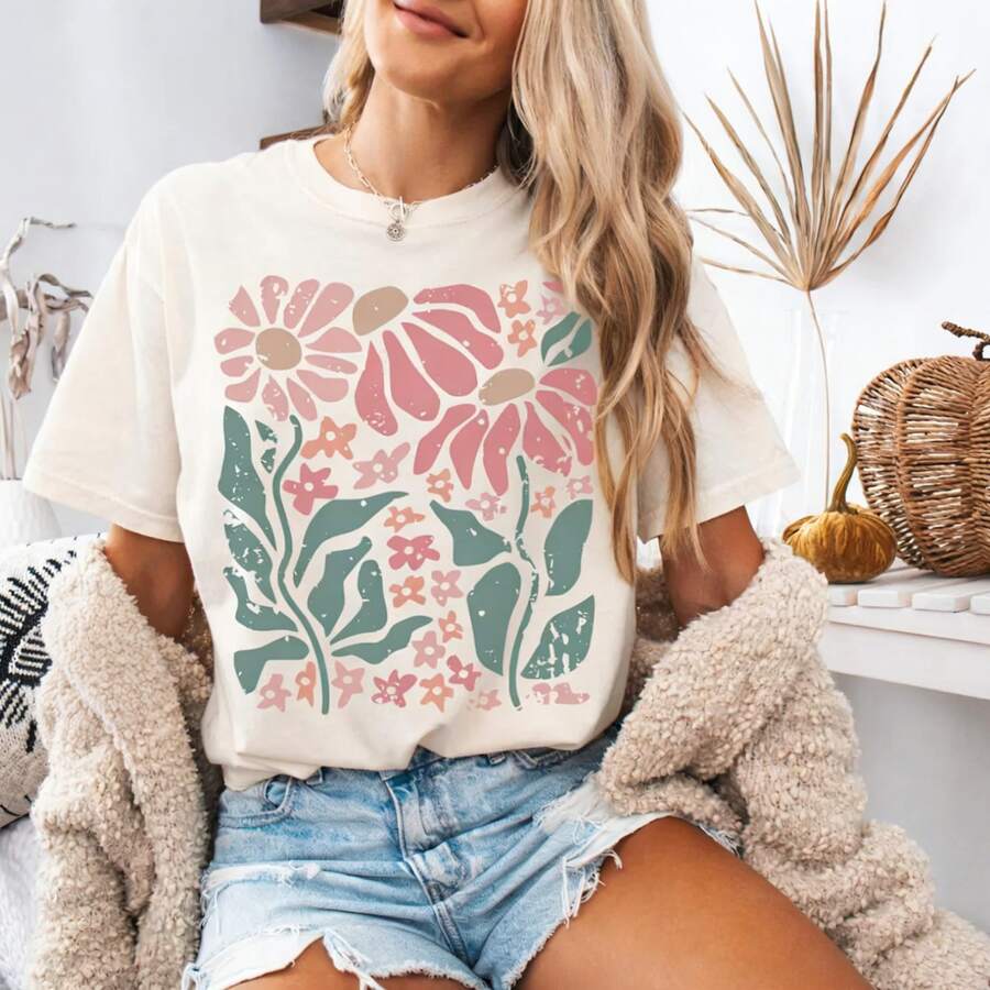 Boho Daisy Flower Tee Shirt  Botanical Tee Boho Tee Wildflower Shirt Plant Shirt Retro Floral T-Shirt Gardener Gifts - Màu be - Xem 1