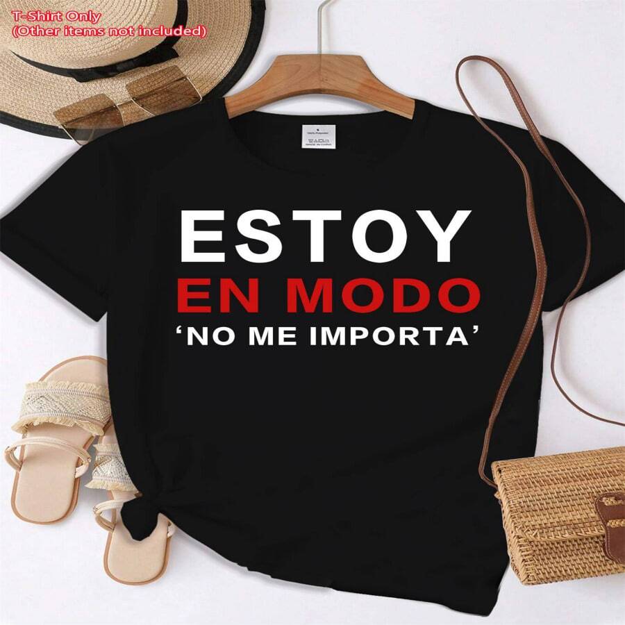 Camiseta Casual de Manga Corta para Mujer en Azul Claro con Estampado de Letras Negras y Rojas - Top Transpirable para Verano y Primavera, Ajuste Regular, Lavable a Máquina, Estilo Relajado y Texto Desgastado - Multicolor - Ver 1