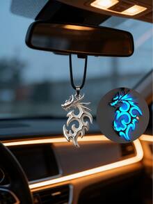 Adorno de coche con dragón iluminado de estilo elegante - Colgante de dragón de metal plateado con llamas, que irradia luz azul, naranja y verde; un accesorio de interior de coche audaz diseñado para conductores individualistas. - A - Ver 3