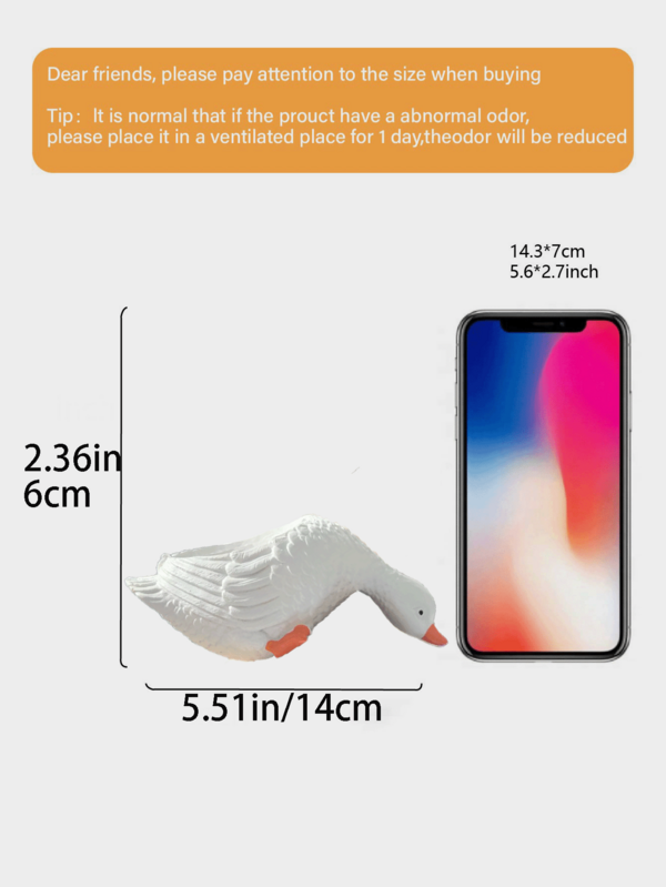 可爱的鸭子造型多肉植物盆栽，创意动物设计，可用于装饰客厅、阳台和户外花园，是理想的室内装饰。