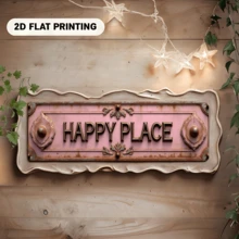 这款4英寸x16英寸的复古风格铁艺墙饰牌，印有“HAPPY PLACE”字样，饰有花卉图案，并采用做旧粉色背景。这款农舍风格的装饰牌适用于各种场合，例如悬挂在墙上。 - 多色 - 查看 5