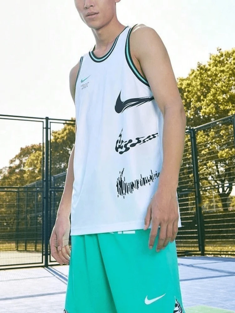 Nike Striped Color-Blocked Logo Print Mesh Lightweight And Comfortable Basketball Vest, Men's, White. - White - View 1