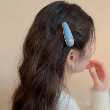 一款时尚简约的方形金属水滴形发夹 - 彩色 - 查看 2