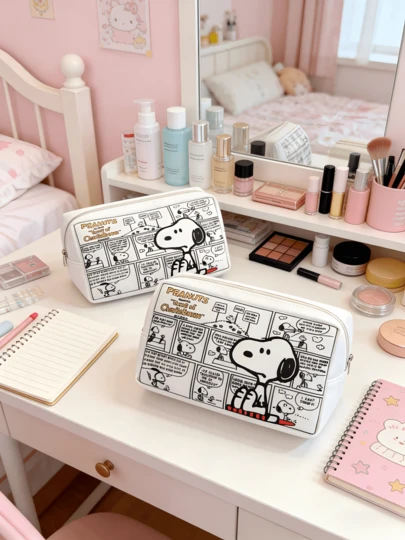  1PC Cute Snoopy Clutch Bag, Lightweight And Portable. Perfect For Business Trips And Short Travels, It Can Be Put Into Your Commuter Bag To Store Lipstick, Lip Balm, Small Mirror And Other Beauty Essentials, Acting As A Mini Makeup Bag. Adorable And Practical, Ideal For Birthday And Holiday Gifts