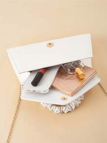 Elegant Ladies' Evening Pleated Handbag, Stylish And Simple Solid-Colour Evening Bag, Exquisite And Charming Party Chain Bag, Suitable For Ladies, Party Girls, Brides, And Young Women, Can Be Matched With Evening Dresses, Sequin Dresses, And Wedding Gowns. - White - View 6