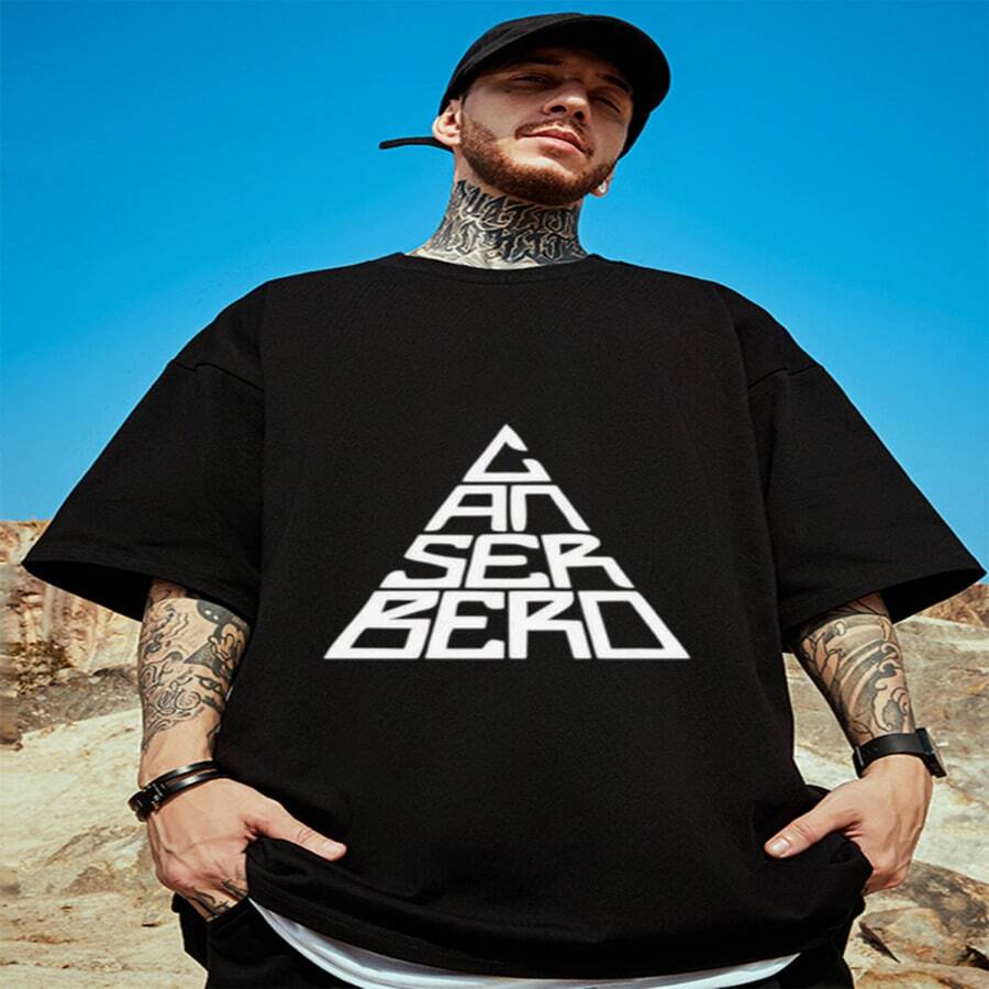 Camiseta Gráfica Gótica de Heavy Metal para Hombres - Negra con Diseño Blanco de ARCH ENEMY - Camiseta Casual y Atrevida para Conciertos, Ropa Urbana Diaria - Cuello Redondo Lavable a Máquina, Camisetas de Rock and Roll, Ropa para Conciertos, Tela Duradera, Estampado Audaz, Ajuste Cómodo, Manga Corta, Estilo Alternativo - Multicolor - Ver 1