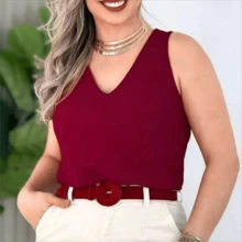 KIT Com 2 Blusa Feminina Social Regata Alça Larga Tecido Duna Regata Isabella Lisa Básica Elegante Frente Únic - Preta+Vinho - Visão 3