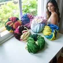 1卷=250克/8.82盎司/0.551磅/超厚条纹绒毛纱线/柔软蓬松的大号纱线,涤纶材质,手工染色,质地柔软,可机洗,指套绒纱线,渐变色,用于制作手工毯、盖毯、围巾、宠物床、地垫 - 彩色 - 查看 4