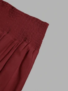 Falda de verano de unicolor, minimalista y versátil con volantes, efecto de burbujas y arrugado, semitransparente - uñas rojas - Ver 4