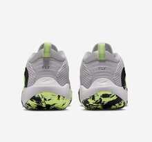 Nike 耐克新款耐磨ISOFLY女式篮球鞋，推荐热销型号HQ8263-001 - 灰綠色 - 查看 4