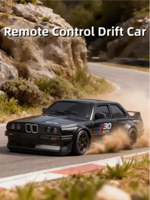 遥控车，带LED灯，漂移车，超级赛车，可充电成人玩具车。可充电遥控赛车，高速专业漂移，四驱遥控仿真车玩具，配备遥控车LED灯、漂移轮胎和道路障碍物，是送给孩子和成人、男孩和女孩的完美生日礼物。 - 遙控漂移車 - 查看 5