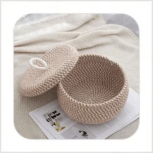 1个手工编织圆形带盖收纳篮，桌面整理篮，可收纳鸡蛋、零食、杂物、水果、化妆品等。 - 彩色 - 查看 9