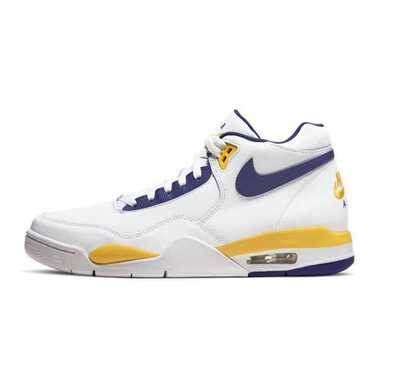  Giày bóng rổ cổ cao Nike Flight 89 Legacy Series với đệm giảm sốc, phối màu cổ điển, thoải mái khi sử dụng trên sân, mã sản phẩm BQ4212-102.