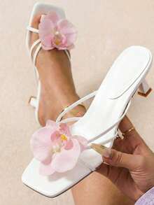 planare 新款女士3D紫色花朵装饰高跟凉鞋,优雅低跟高跟鞋,适合海滩、派对、约会和婚礼季,可搭配比基尼、连衣裙,夏季时尚优雅高跟凉鞋,新娘高跟鞋 - 白色加粉色花 - 查看 2