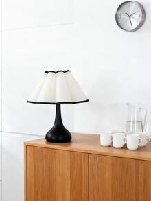 Luminária de mesa USB com luz quente, design moderno, retrô e minimalista, ideal para cabeceira de cama ou mesa de centro. - Preto - Ver 5