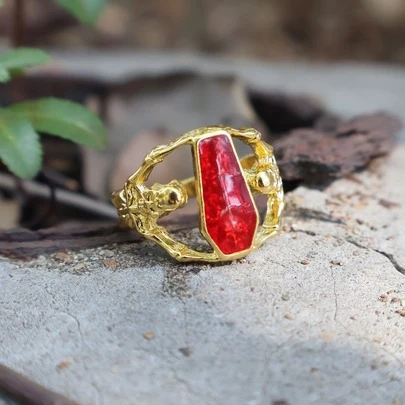 1pc Vintage Style Silver Skull Ring With Red Zirconia Stone, Suitable For Men And Women To Wear For Halloween Decoration