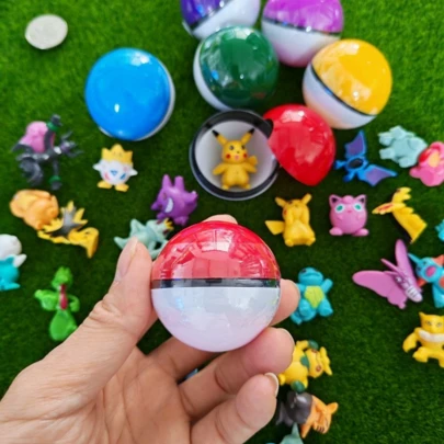 Đồ chơi dạng viên nang Pokeball ngẫu nhiên