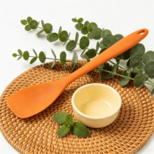 [2/4/6 piezas] Juego de espátulas de silicona suave, espátula multiusos para cocinar, rasqueta, utensilios de cocina resistentes al calor para sartenes antiadherentes, diseño sin costuras, apto para lavavajillas (azul/naranja/rojo/rosa/verde) - Ver 8