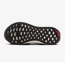 Nike 新款轻盈舒适低帮 INFINITYRN 4 系列男士日常训练跑步鞋 HJ9071-100 - 白色 - 查看 3