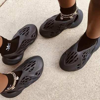 Leisure Time, Men Teenager Clogs Foam Runner Shoes Casual Sports Shoes Lightweight Walking Sneakers Non-Slip Water Shoes Slip-On Outdoor Indoor Summer Beach Sandals Breathable Cloud Slides Slippers