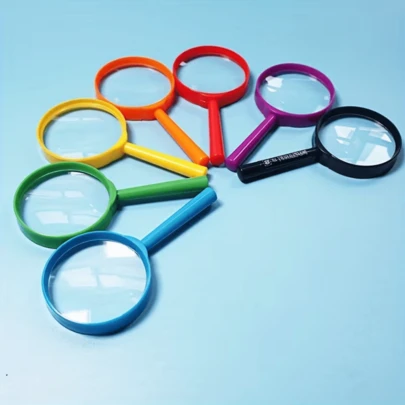 4pcs Plastic Handheld Magnifying Glass, Mini Magnifier For Science Class, Outdoor Observation, Party Fun Tool, Random Color